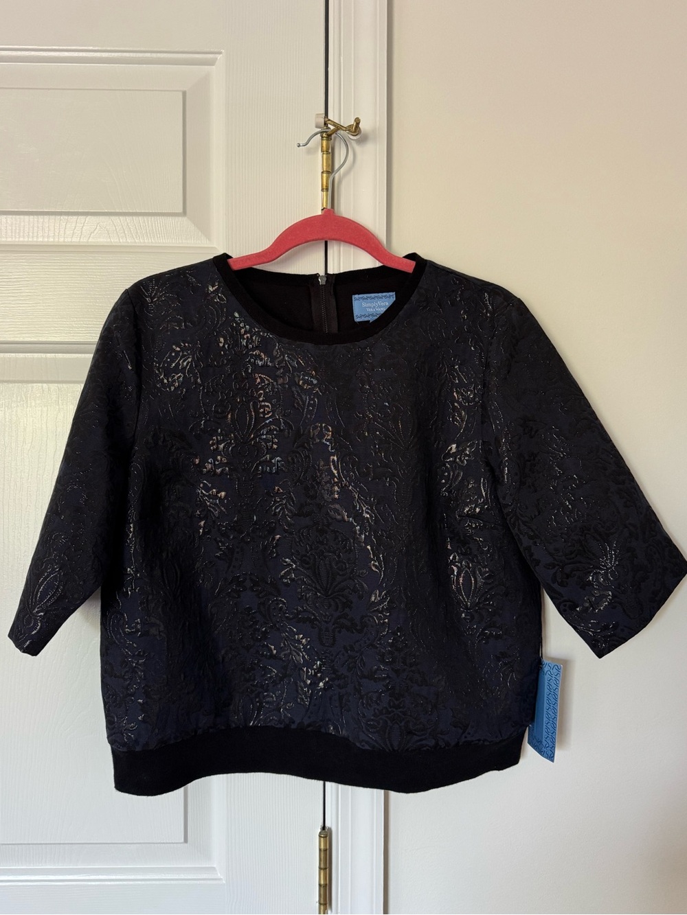 Simply Vera Vera Wang Black Jacquard Crop Top